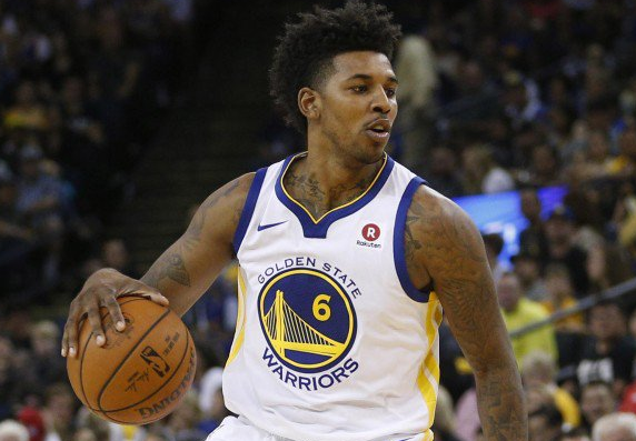 掘金末节爆发约基奇独揽三双（掘金末节发力，约基奇轰下三双）