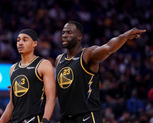 祝前阿森纳前锋拉希姆·斯特林生日快乐，他今天31岁了！（前阿森纳前锋拉希姆·斯特林迎来31岁生日，送上祝福！）