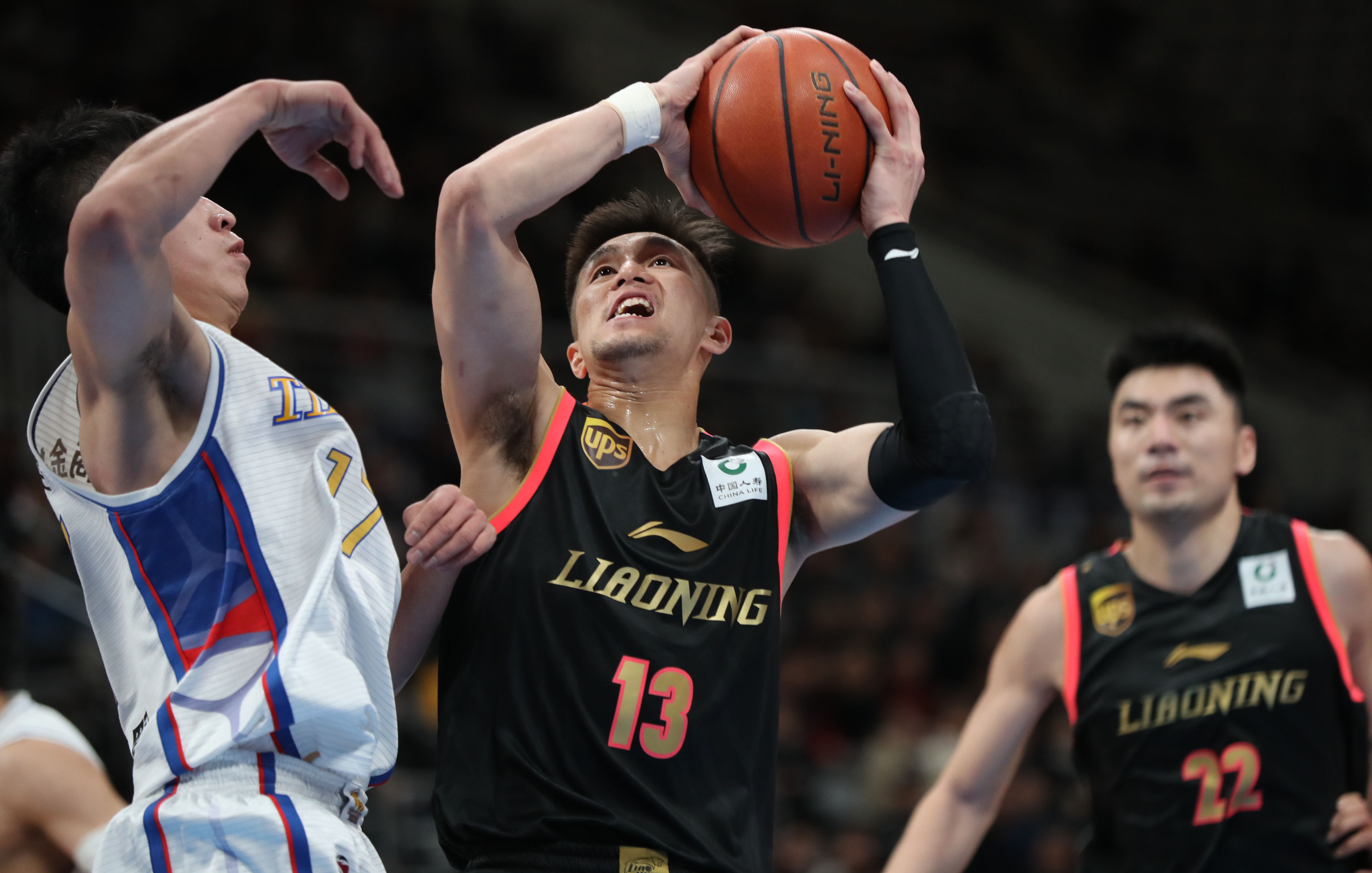 CBA赛季焦点对决总结（CBA赛季焦点大战盘点）