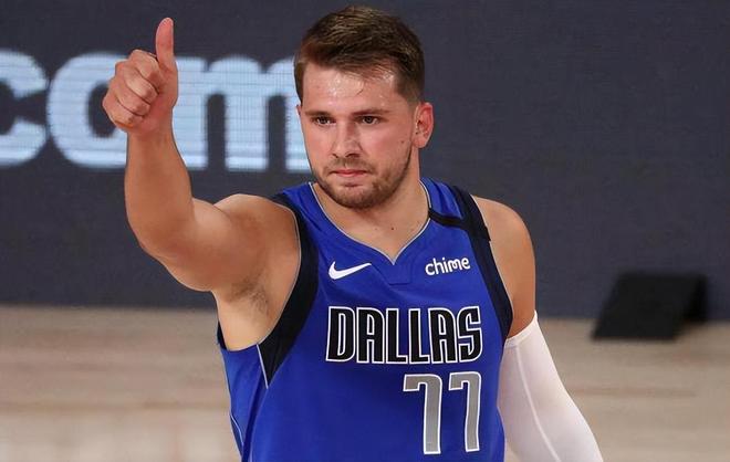 法媒：沙特胡拜尔库迪西亚愿花4000万欧引进法兰克福二门考阿（法媒：沙特胡拜尔库迪西亚愿斥资4000万欧签下法兰克福替补门将考阿）