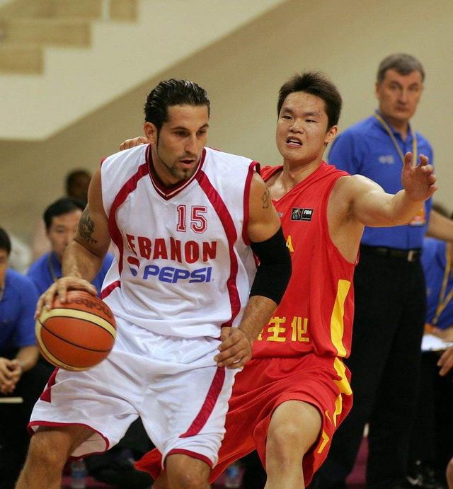 马刺队记：文班亚马＆卡斯尔后续与球队会合，但无法保证出战（马刺记者：文班亚马、卡斯尔稍后归队，能否出战未定）