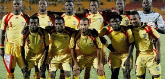 记者：阿隆索在训练前向全队讲话，批评球员态度问题（记者称阿隆索训练前面向全队发言，直批球员态度问题）