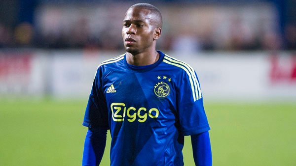 许多球迷和 许多球迷和